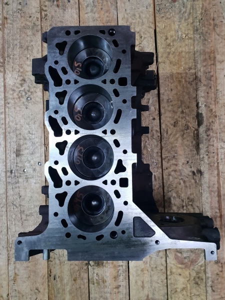 Reparatii blocuri motoare ambielate FORD TRANSIT VIII (2006-)