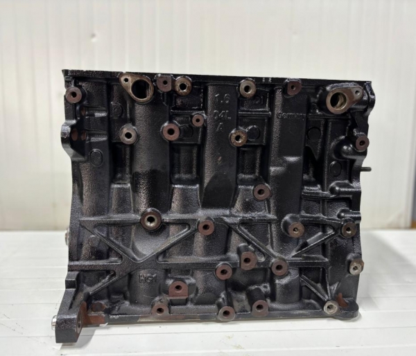 Reparatii blocuri motoare ambielate VOLKSWAGEN GOLF SPORTSVAN